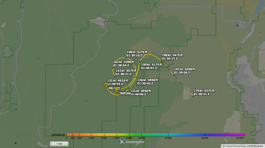 Aircraft tracking map accompanying “Fire tanker TCAS advisory over central Oregon”