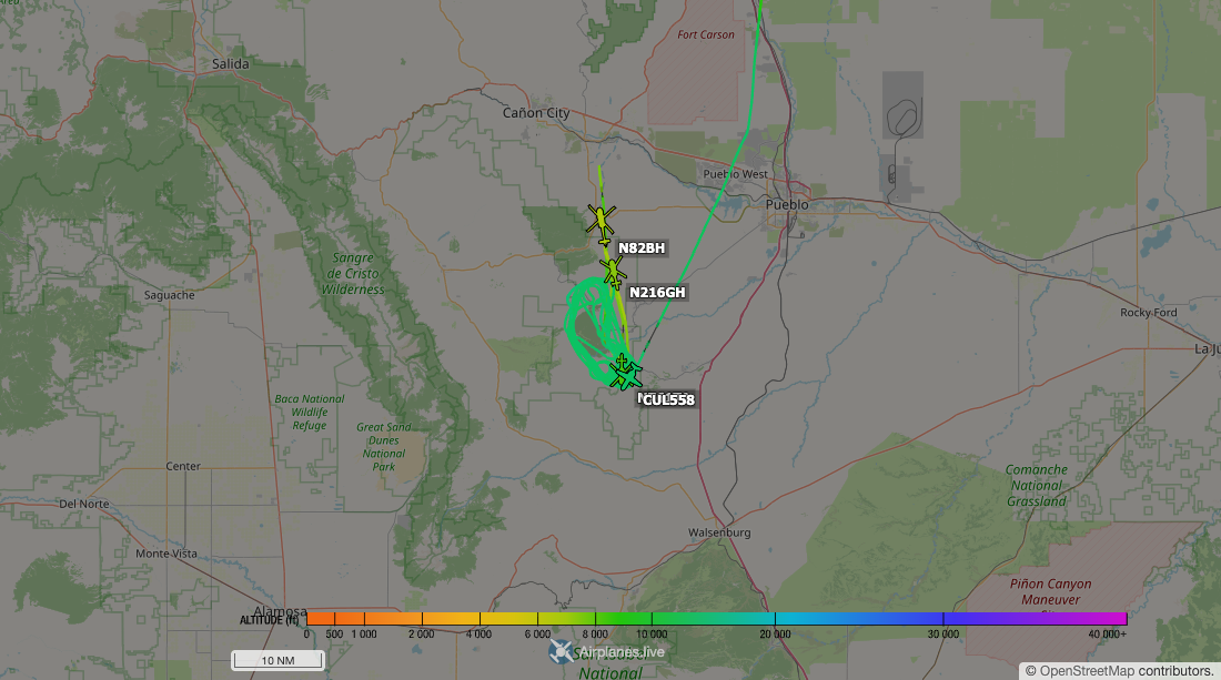 Aircraft tracking map accompanying “A heavy fire day across the West”